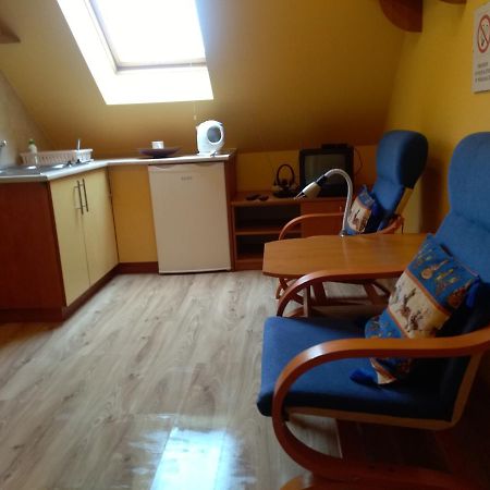 Gospodarstwo Agroturystyczne Ania I Filip Izabelin  Εξωτερικό φωτογραφία