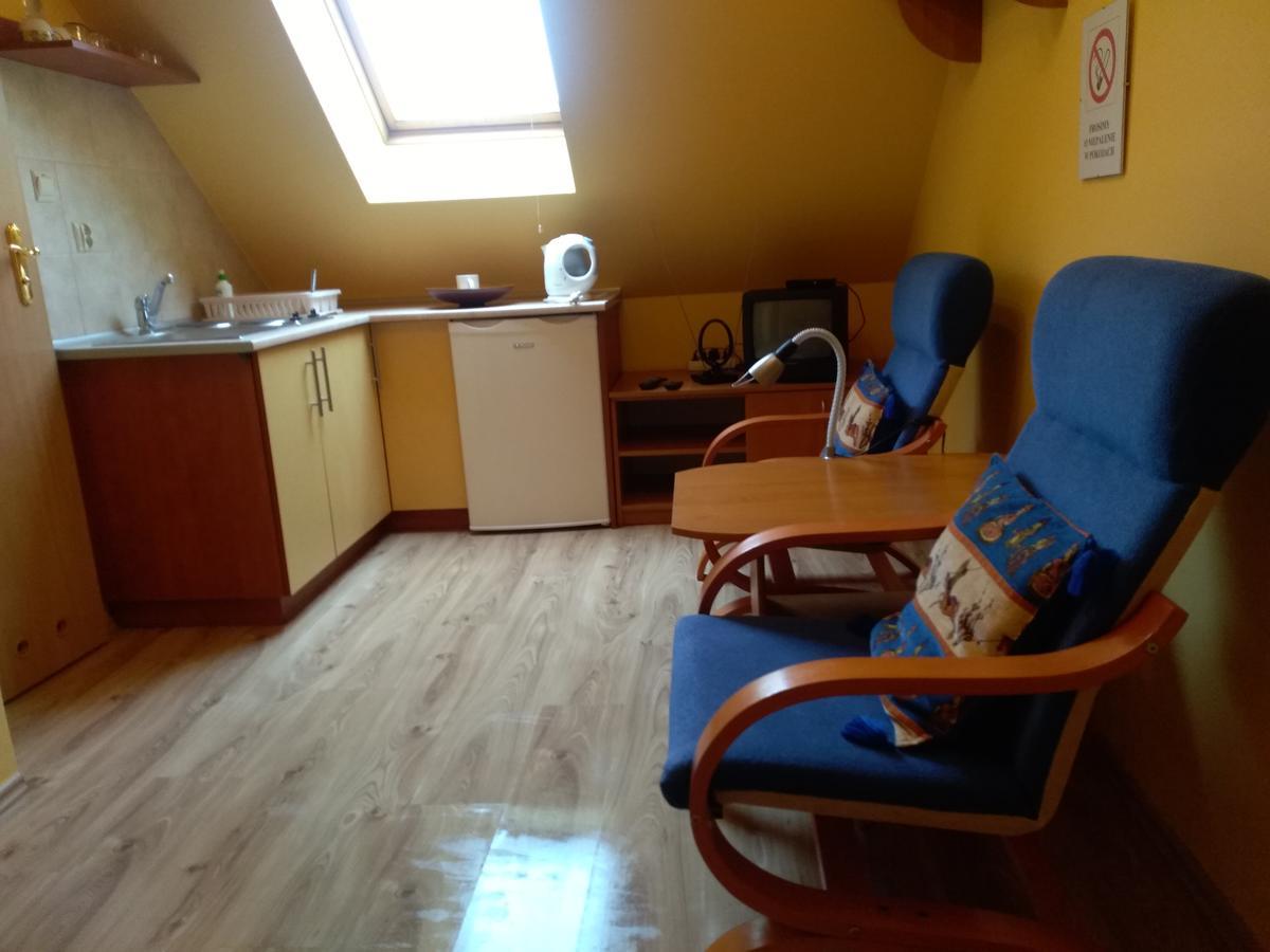 Gospodarstwo Agroturystyczne Ania I Filip Izabelin  Εξωτερικό φωτογραφία